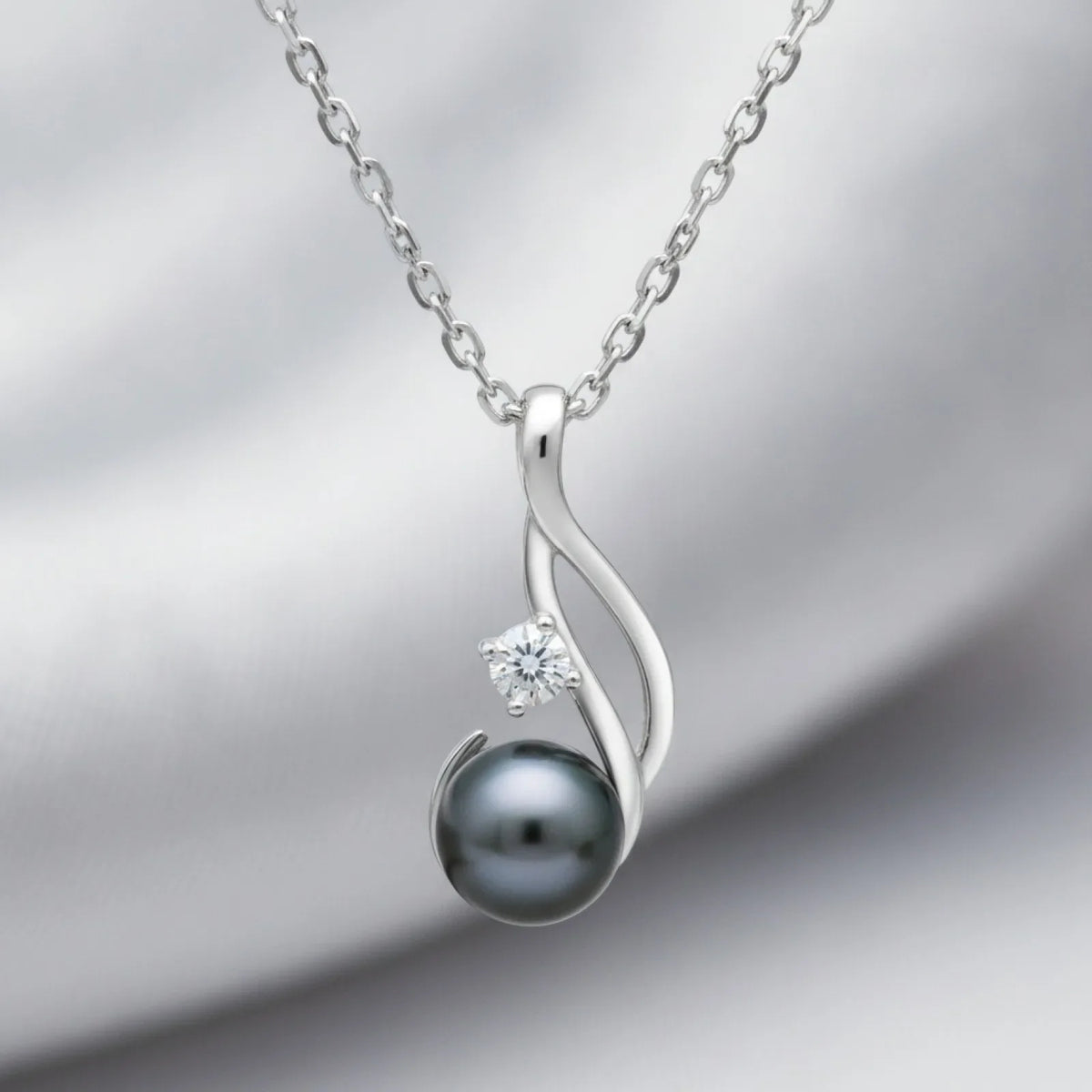 Pendentif Perle de Tahiti Titaua Or Blanc & Diamant